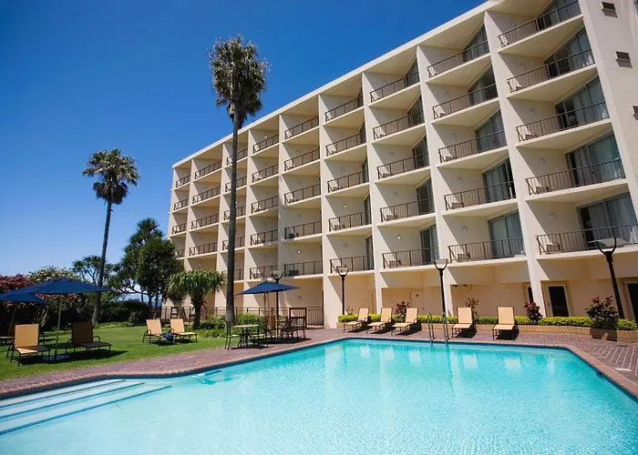 Garden Court East London Hotel