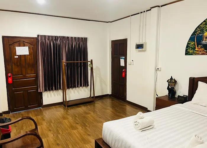 Baan Khlong Mae Kha Hotel เชียงใหม่