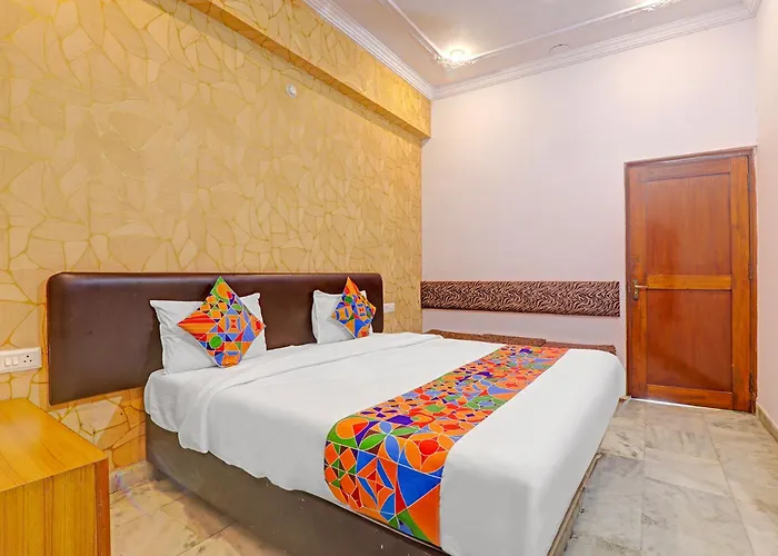 Via Anant Hotel Lucknow