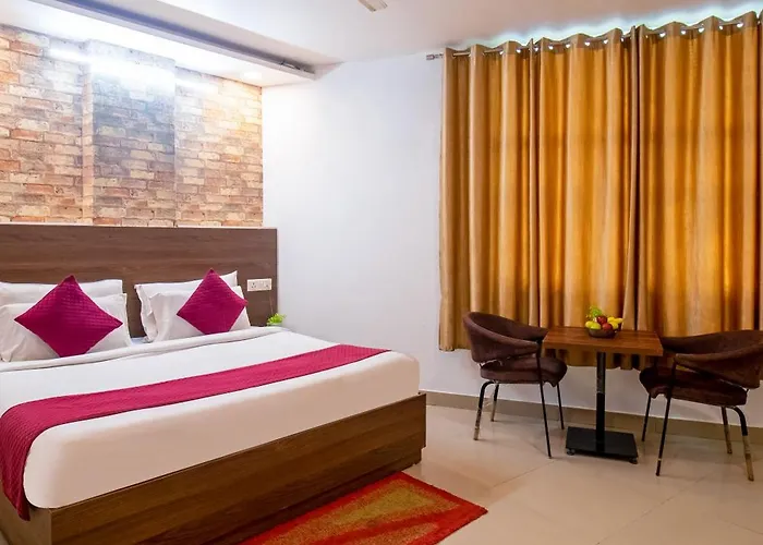 Hotel Sr Palace, 5 Mins From Igi & Domestic Airport Delhi New Delhi