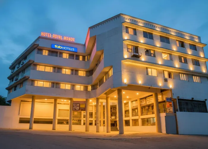 Fabhotel Royal Manor - Hospital Chowk Rajkot