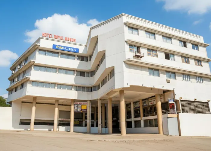 Fabhotel Royal Manor - Hospital Chowk Rajkot