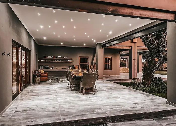 4 Aces Outfitters Lodge Kimberley