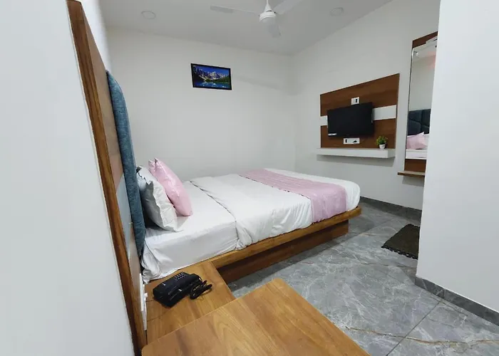 Hotel Madhur, Ahmedabad