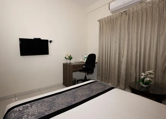 Parkwood Elite Hotel Bangalore