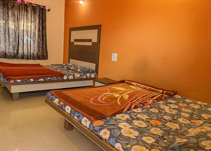 Hotel Sudama Palace - Mahabaleshwar , Couple & Family Stay Rooms With Free Wi-Fi In Main Market