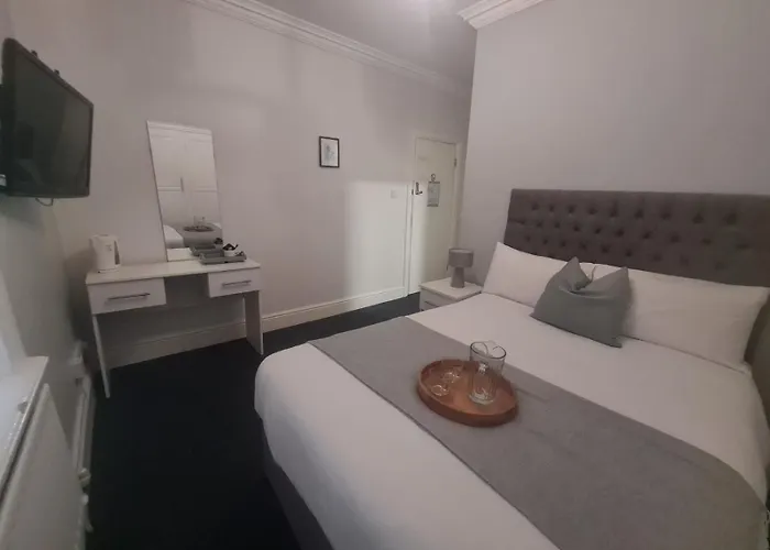Hotel 52 Whitley Bay