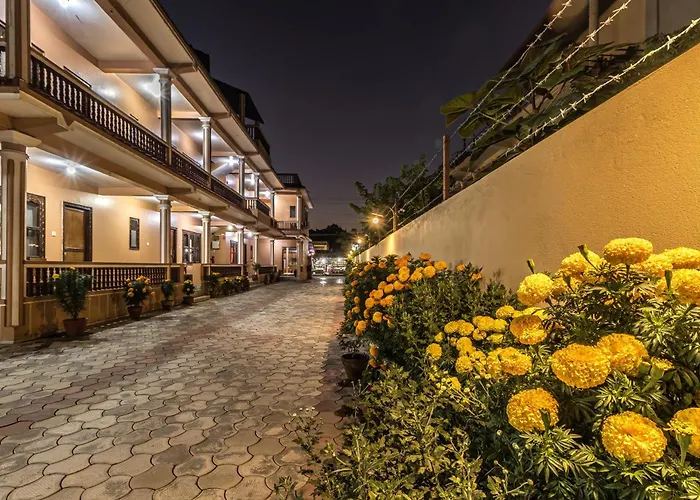 Hotel Orchid - Family-Run, Family-Care Sauraha