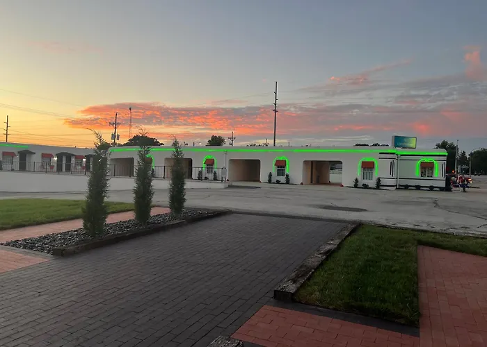 Boots Court Motel Carthage