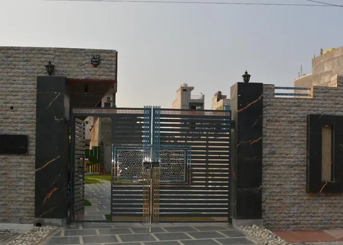 Arsh Villa New Delhi