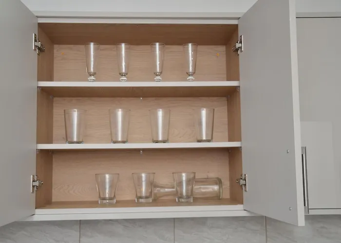 Jmg House - Quality Rooms West Bromwich