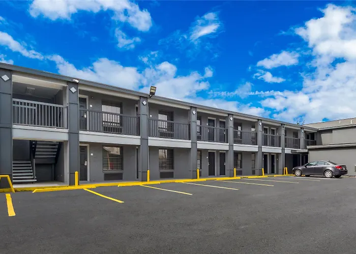 Econo Lodge Inn & Suites Laredo - Nuevo Laredo