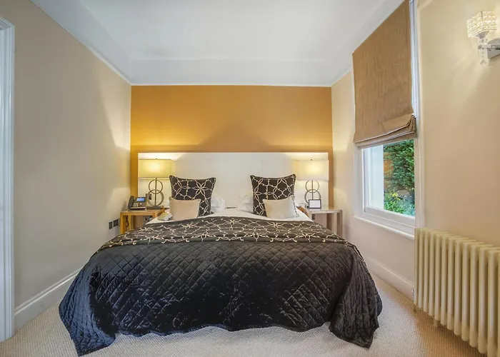 St Elizabeth'S House Hotel Plymouth