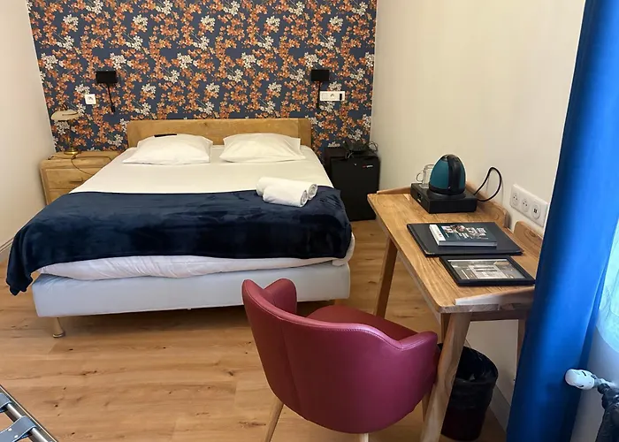 Logis Hotel & Appartements Le Florence Saint-Quentin 