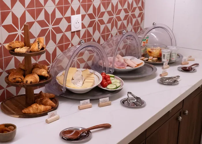 Hotel Joli Mome Paris
