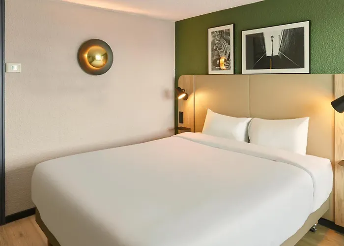 Campanile Nature - Bayonne Bayona