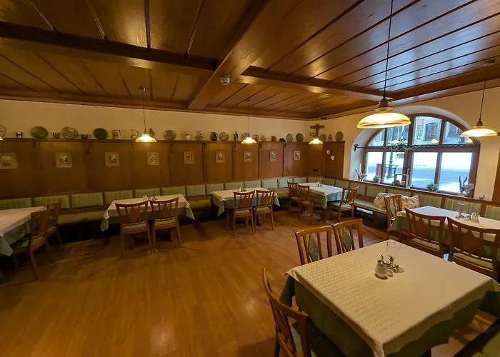Hotel Gasthof Zum Loewen Velburg