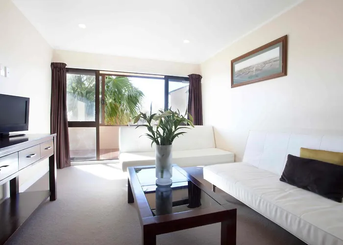 Auckland Airport Kiwi Hotel