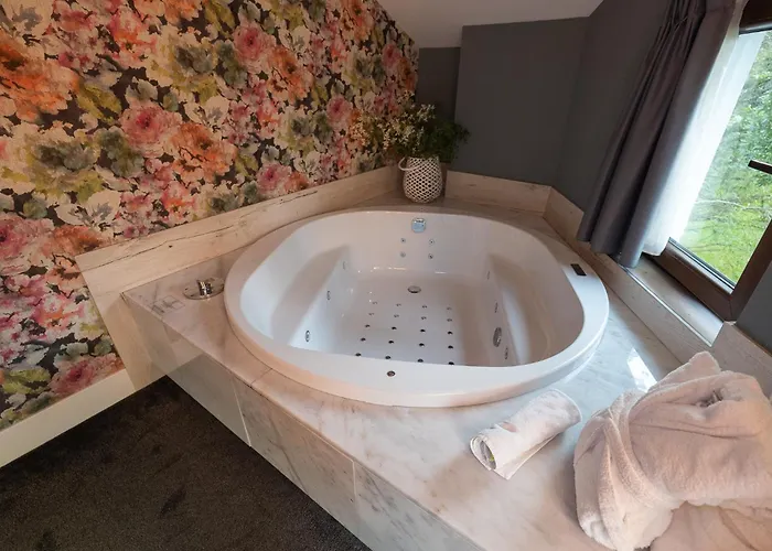 Hotel Cuevas - Adults Only Santillana del Mar