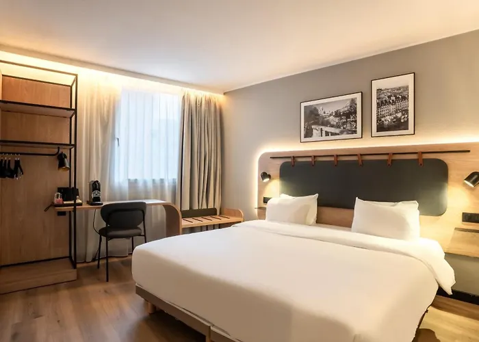 Hotel Campanile Paris Ouest - Pont de Suresnes
