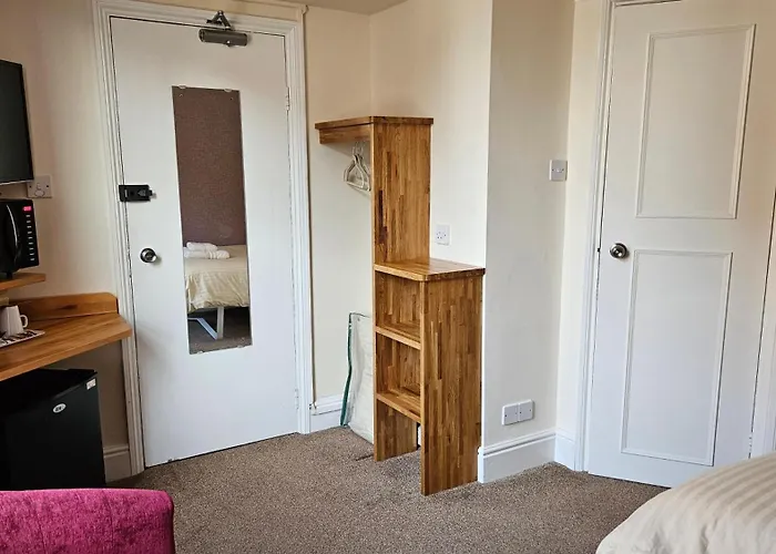 Edward Hotel Gloucester