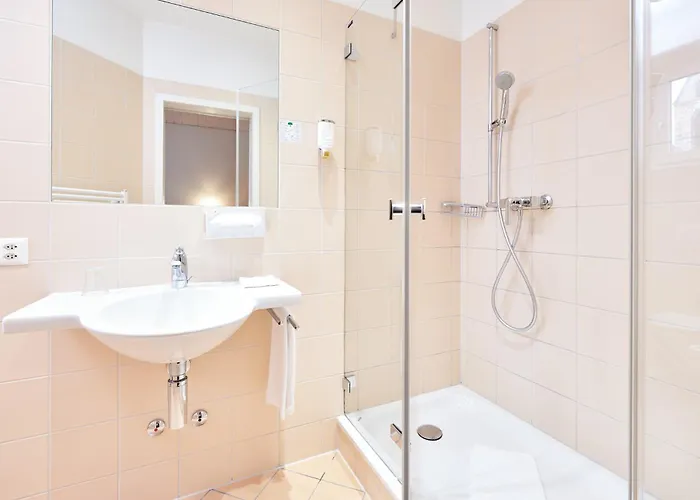 Central City Hotel Rochat Bazel