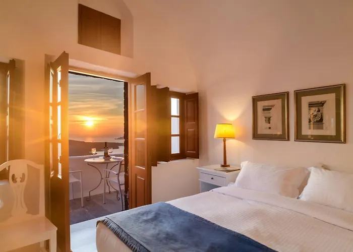 Aigialos Luxury Traditional Settlement Fira 