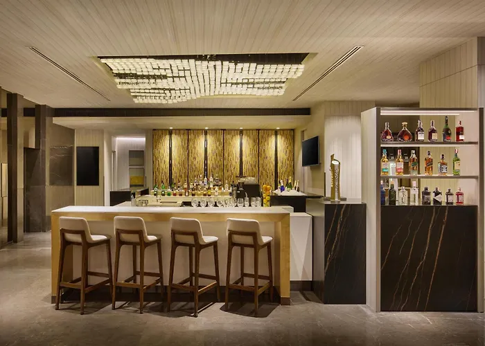 Doubletree By Hilton Bangkok Ploenchit Hotel