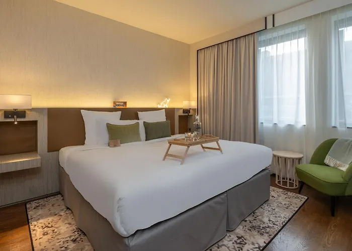 Firstname Toulouse Hotel