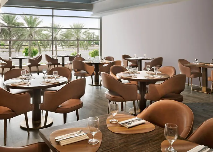 Mövenpick Dubai Creek Hotel