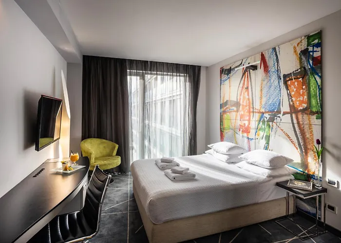 Golden Tulip Zira Belgrade Hotel