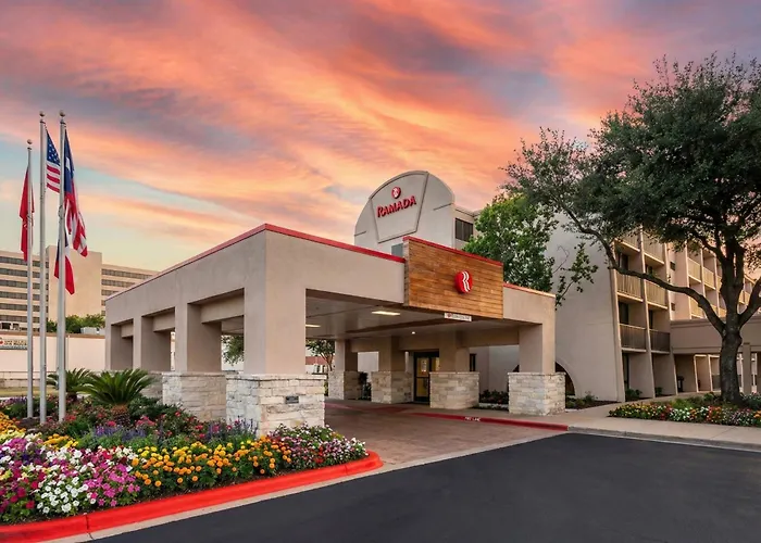 Hotel Ramada By Wyndham Austin South