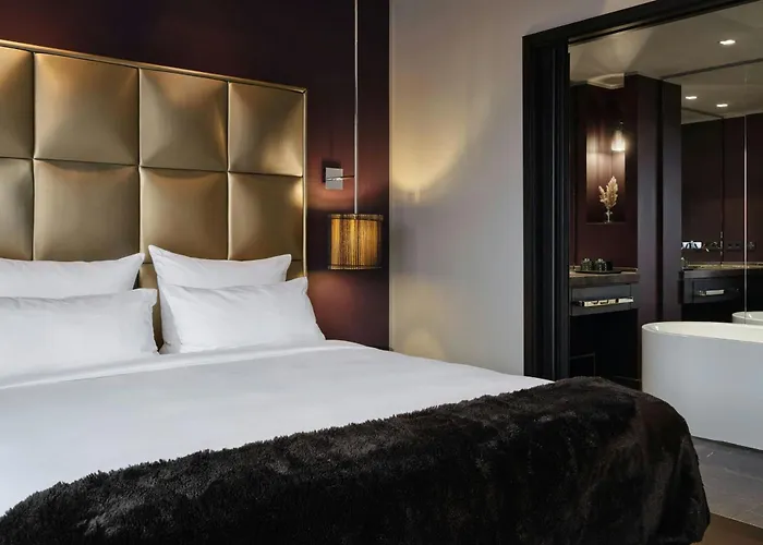 Roomers Frankfurt Central, Autograph Collection Fráncfort del Meno