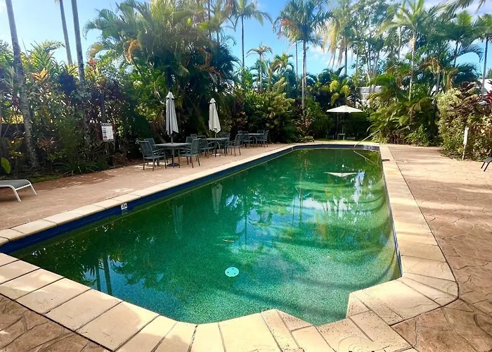 The Villas Palm Cove-Private Pool In Each Villa