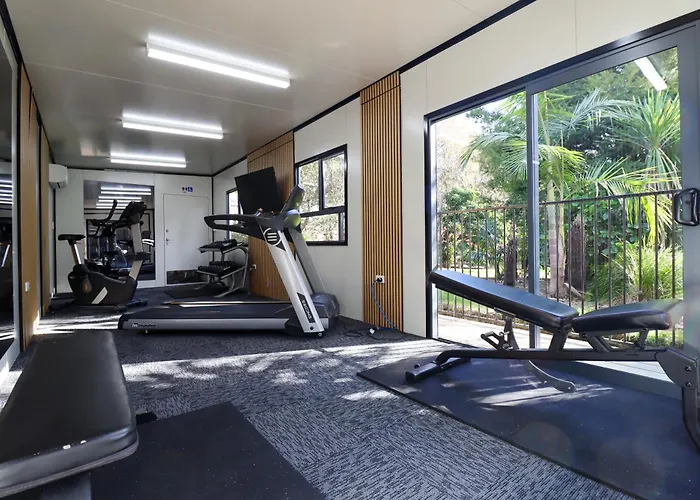 JetPark Auckland Airport Hotel