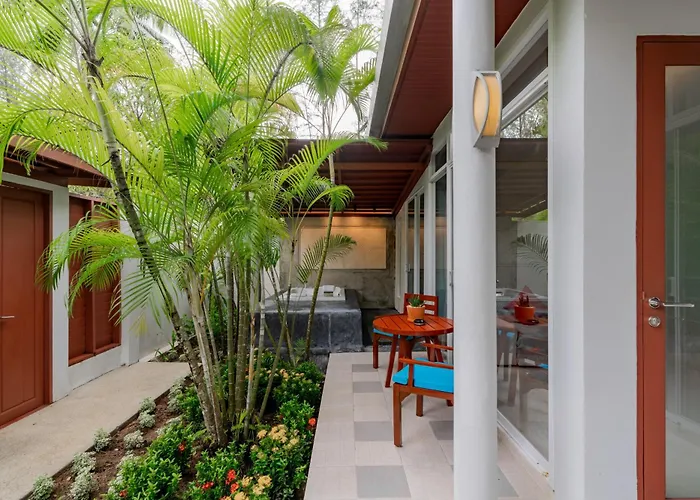 Apsara Beachfront Resort & Villa Khao Lak
