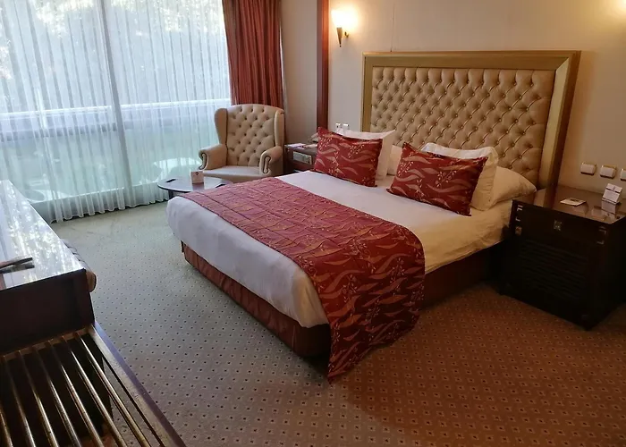 Karaca Hotel İzmir