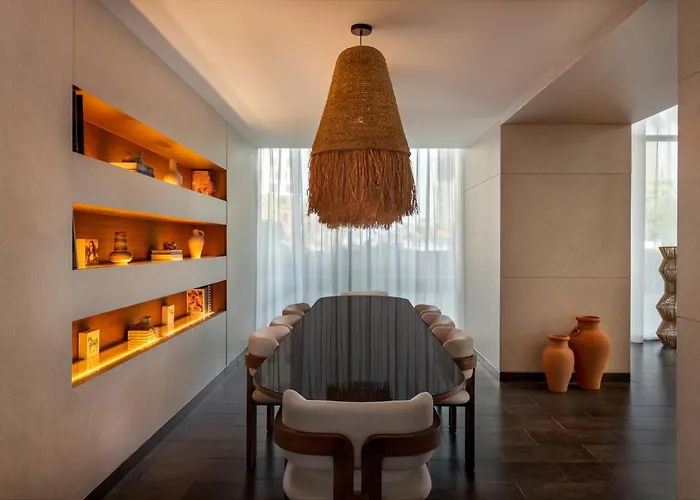 Hotel Yas Plaza Circuit By Ihg à Abou Dabi