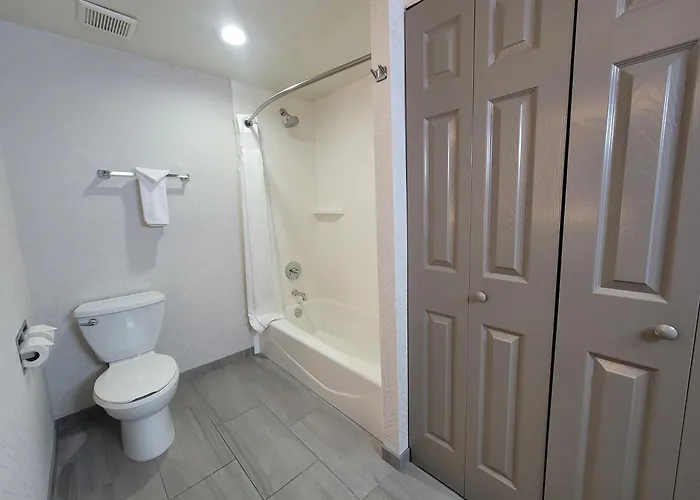 Holiday Inn Express San Diego South - Chula Vista By Ihg