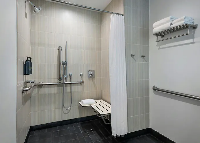 Aloft Mount Laurel Hotel