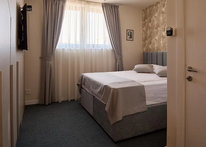 Garni Boutique Hotel Arta Novi Sad