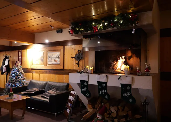 Hotel Cristal - Swiss Riders Lodge Grimentz