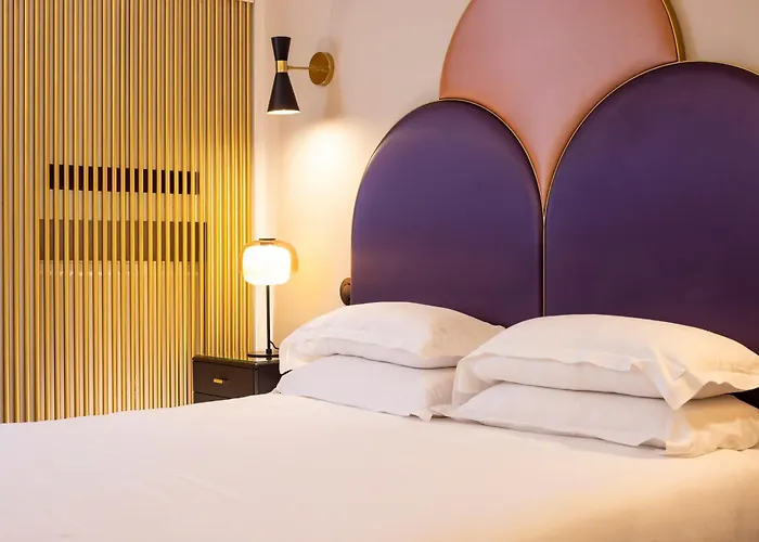 Hotel Mondial Paris