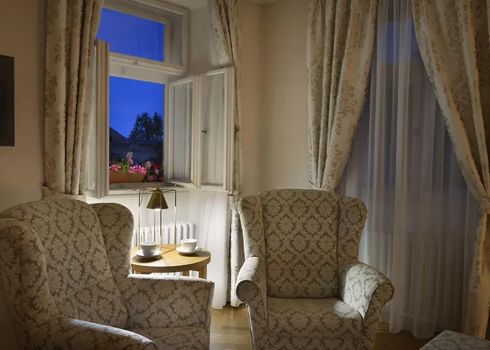 Hotel At The Golden Scissors Praag