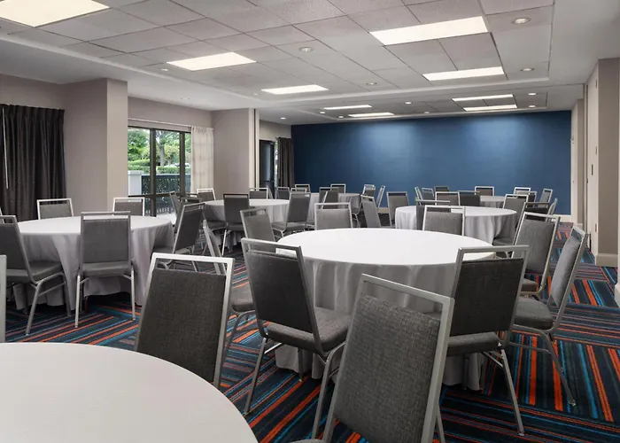 Hampton Inn & Suites Concord-Charlotte