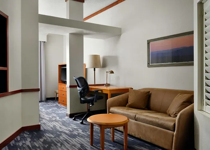 Fairfield Inn & Suites Indianapolis East