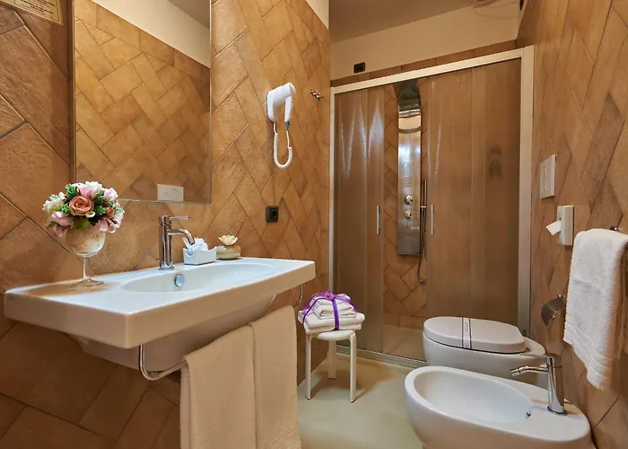 Casanova - Wellness Center La Grotta Etrusca Hotel San Quirico d'Orcia