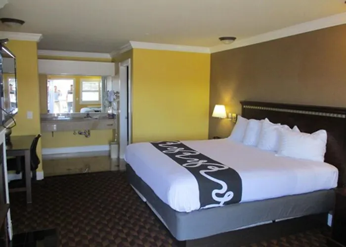 Surestay Hotel By Best Western Seaside Monterey