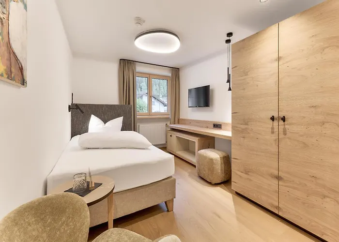 Quality Hosts Arlberg - Hotel Goldenes Kreuz B&B Sankt Anton am Arlberg
