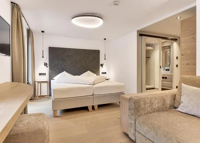 Quality Hosts Arlberg - Hotel Goldenes Kreuz B&B Sankt Anton am Arlberg